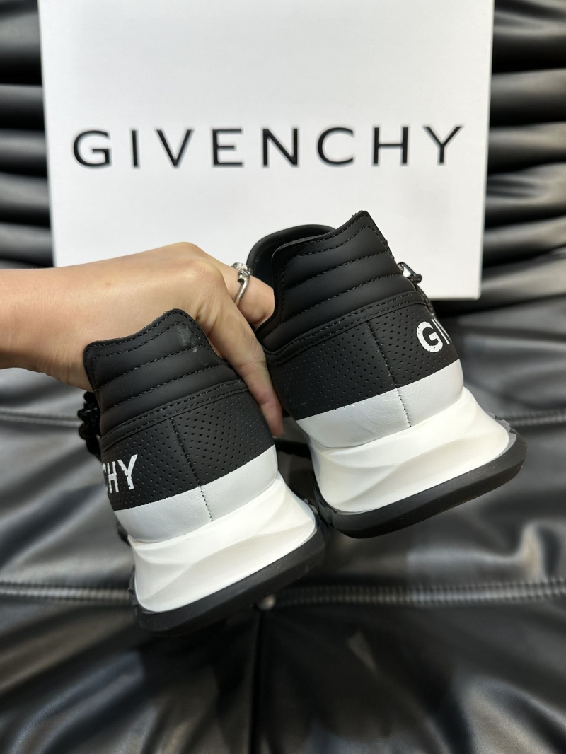 Givenchy Sneakers